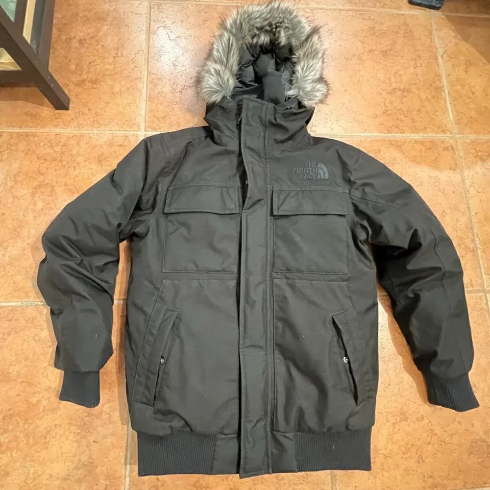 NWOT The‎ North Face mens Gotham III 550-Down Warm Insulated Winter Jacket S